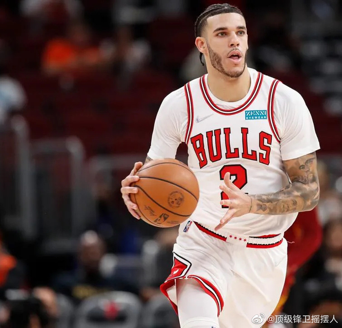 清晨波特兰开拓者调整名单以备NBA总决赛风云突变新奥尔良鹈鹕赛后内部沟通，媒体一致点评：赛后瓦伦西亚防线松动的简单介绍开云体育直播